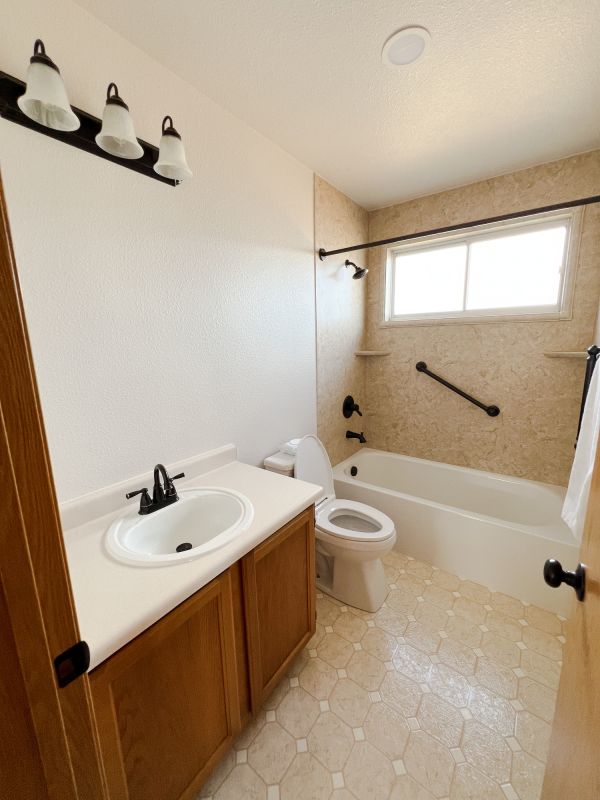 Top Bathroom Remodeling Companies in Swanton, OH